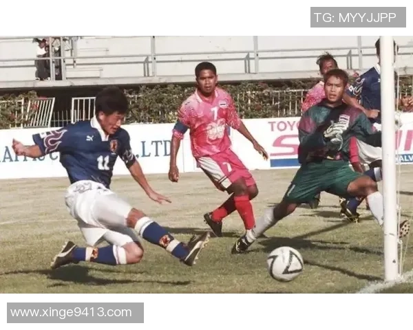 细数足球球星的传奇瞬间与他们背后的努力与坚持